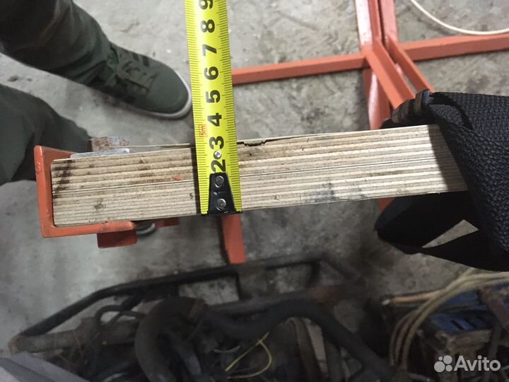 Подставка под лодочный мотор