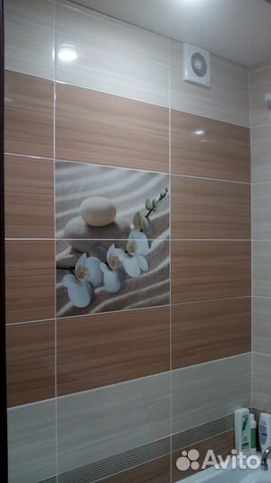 Замена керамической плитки, укладка панелей.Ремонт