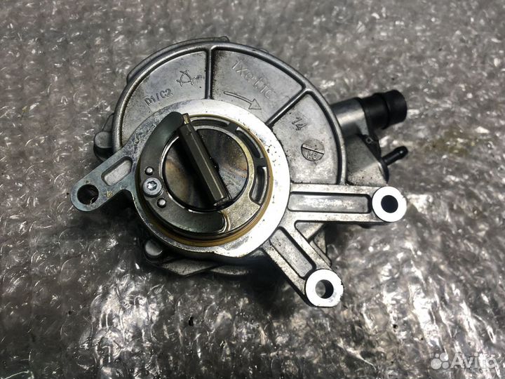 Вакуумный насос BMW 5 7 серии N63 4.4 L