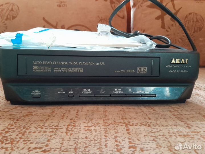Видеомагнитофон akai
