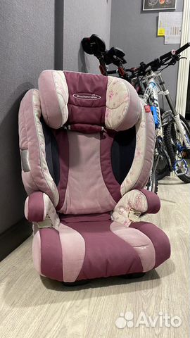 Автомобильное кресло