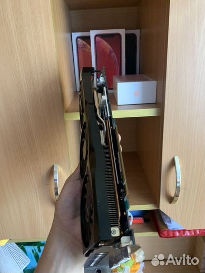 Видеокарта GTX 570