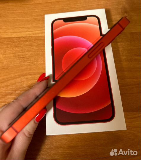 iPhone 12, 64 ГБ