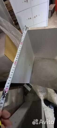 Полки угловые б.у