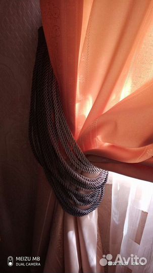 Подхваты для штор и магниты