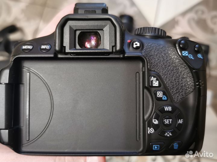 Зеркальный фотоаппарат canon 650d