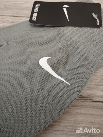 Сенсорные перчатки Nike