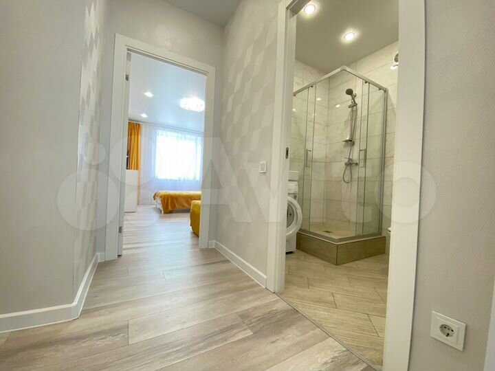 2-к. квартира, 42 м², 8/15 эт.