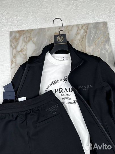 Спортивный костюм Prada