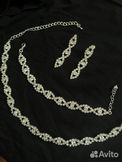 Колье, браслет и серьги