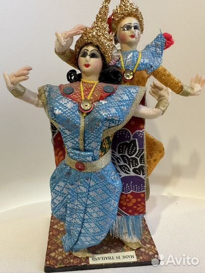 Куклы-статуэтки из разных стран