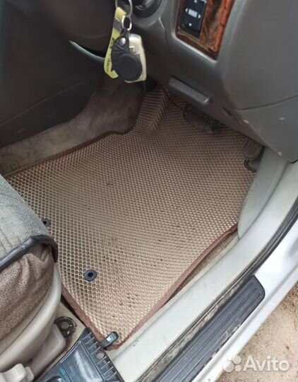 Автоковры водительские EVA Nissan Bassara JU30 Ева