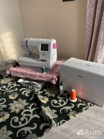 Швейная машина Janome MemoryCraft 350E