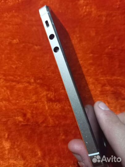 iPhone 5s 5se корпуса отличные