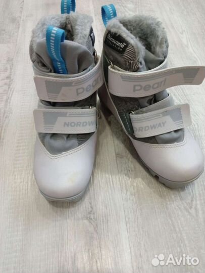 Лыжные ботинки