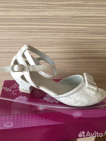 Туфли для девочки