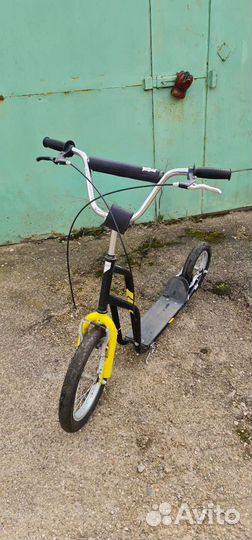 Самокат взрослый с большими надувными колесами