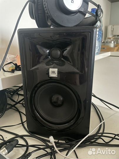 Студийные мониторы JBL 305P mkii