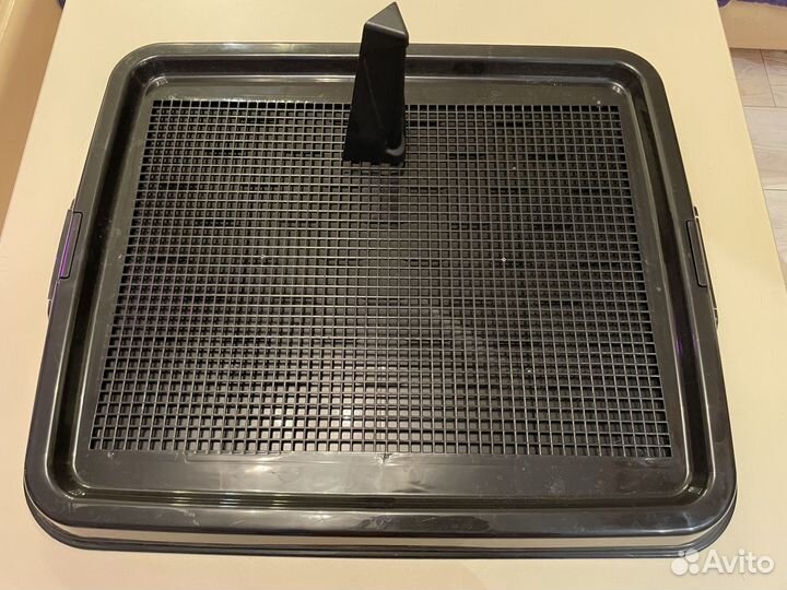 Лоток для собак со столбиком