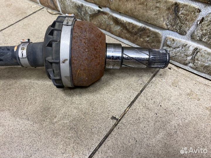 Привод левый задний Volvo XC90