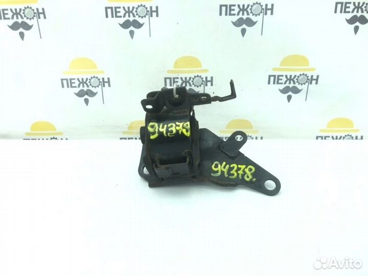Подушка двигателя левая Toyota Avensis T250 1.8