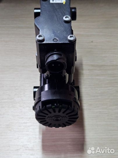 Клапан управления пневмоподвеской Renault Volvo 74