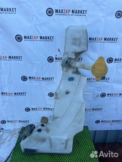 Бачок омывателя Nissan Navara 2.5 DIZ 2008