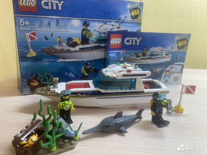 Lego City 60221