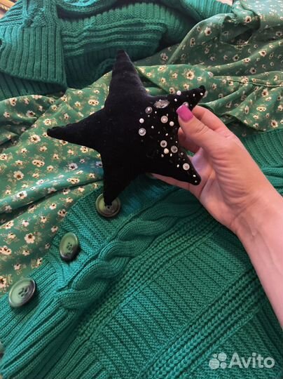 Объемная брошь в виде звезды в 3D