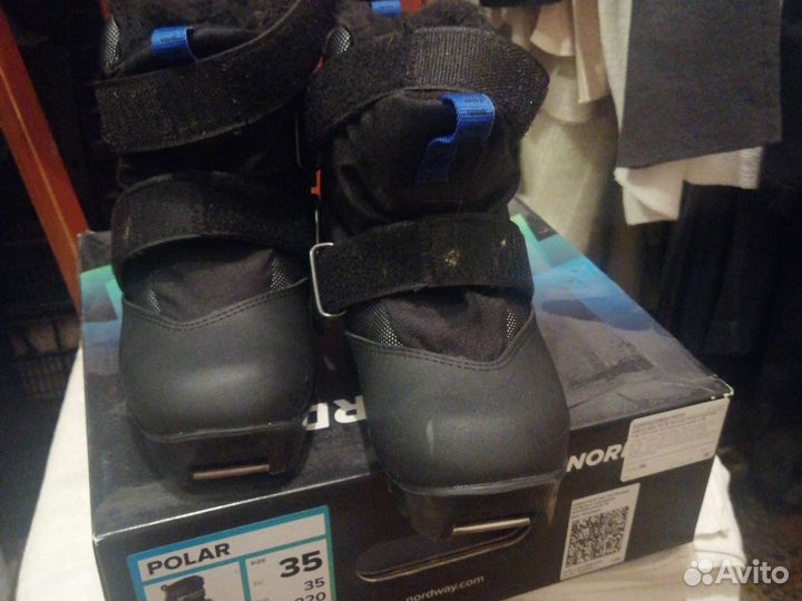 Детские лыжные ботинки