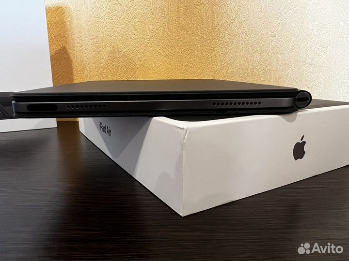 Чехол-клавиатура Apple Magic Keyboard