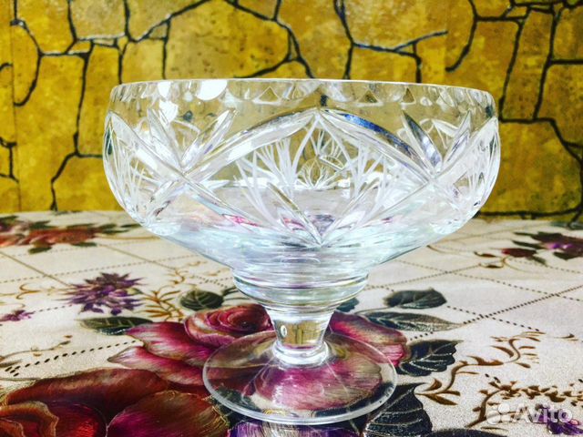 Ваза хрустальная