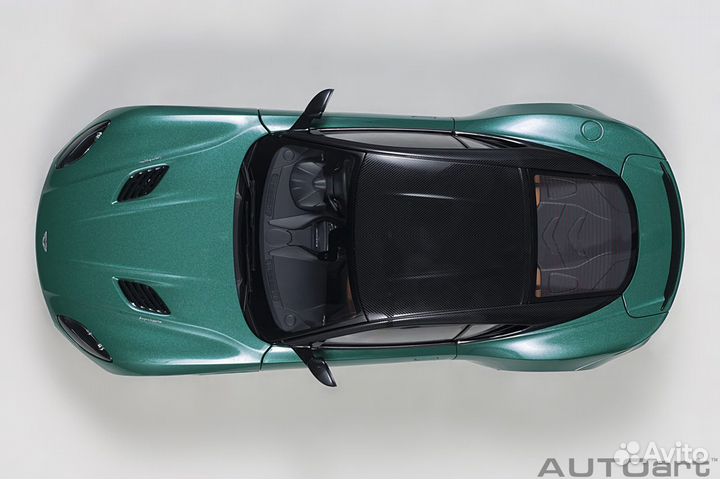 Aston Martin DBS Superleggera Autoart 1/18