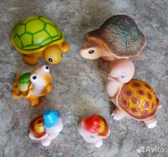 Игрушки (черепахи)