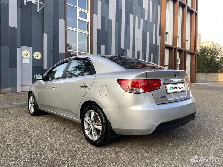 Kia Cerato 2.0 AT, 2010, 273 000 км