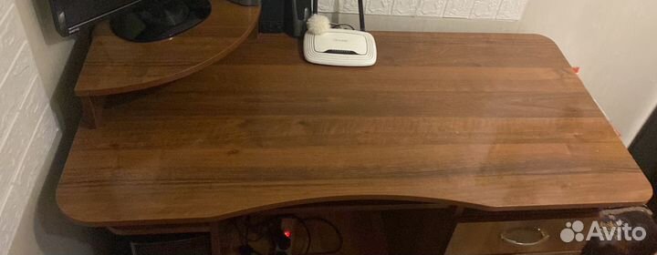 Компьютерный стол.б/у