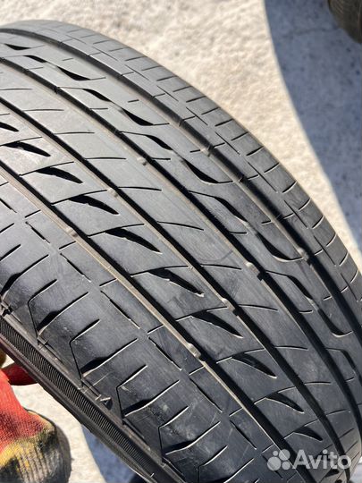 Bridgestone Regno GR-XI 215/60 R16