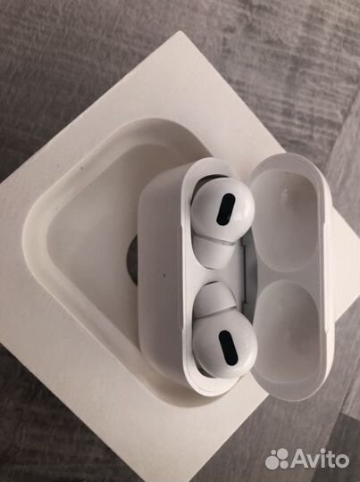 Беспроводные наушники AirPods Pro