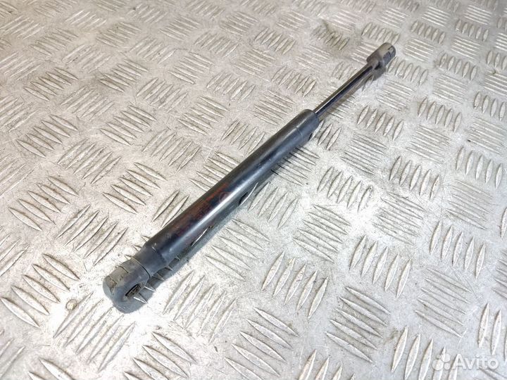 Амортизатор капота Ssang yong Rexton 2001 2006