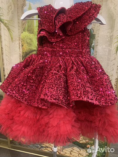 Платье для девочки нарядное