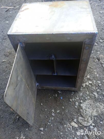 Оружейный сейф