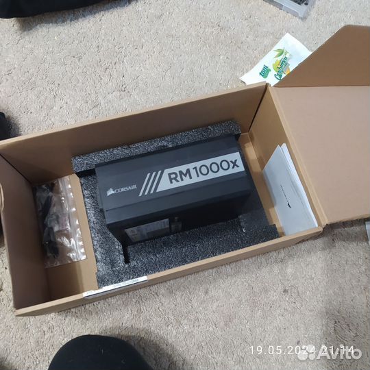Блок питания Corsair Rm1000x