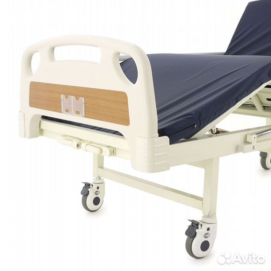 Медицинская кровать для ухода за больными