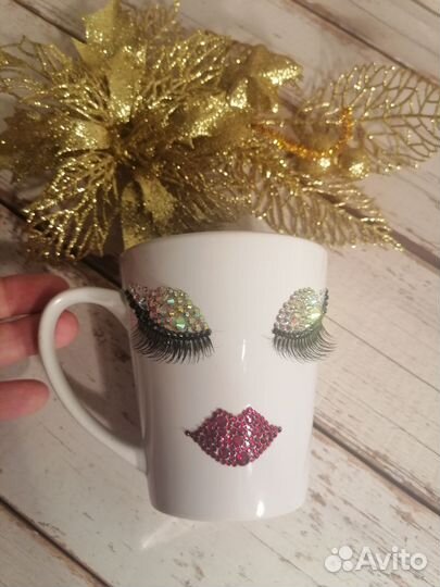 Кружка со стразами ручной работы 1500