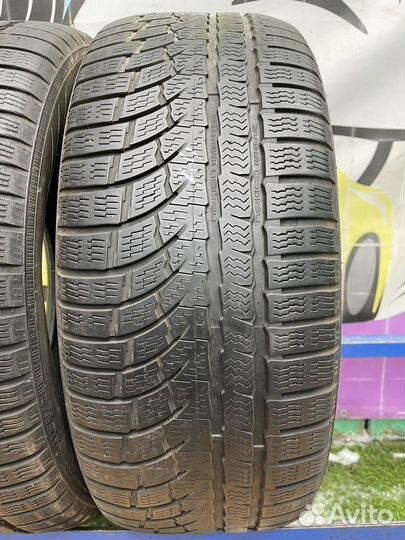 Nokian Tyres WR A4 235/55 R17 103V