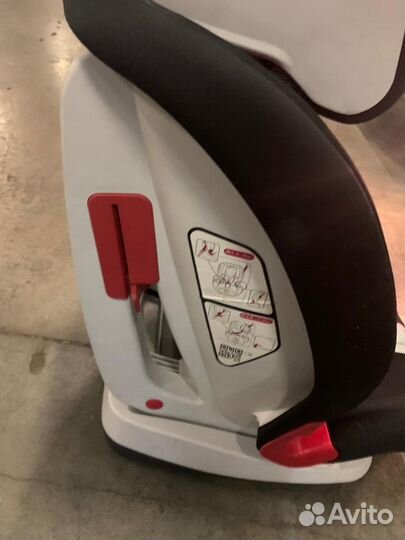 Автокресло chicco universe