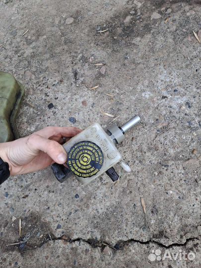 Главный тормозной цилиндр citroen c5 1