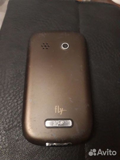 Телефон Fly q420