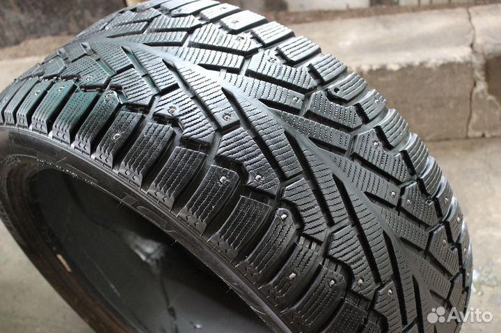 Pirelli Ice Zero 295/40 R20