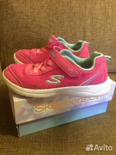 Кроссовки для девочки 28